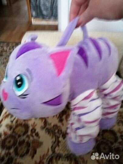 Котик музыкальный