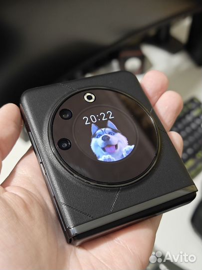 TECNO Phantom V Flip, 8/256 ГБ