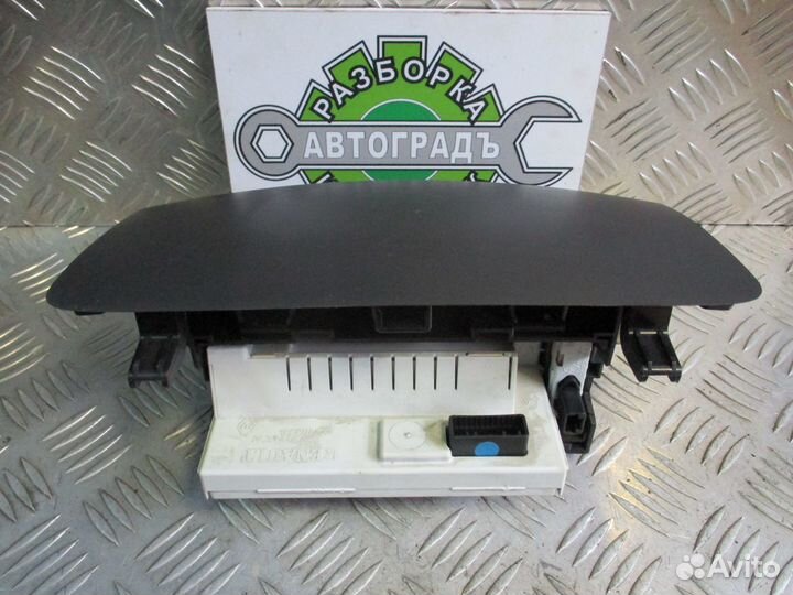 Дисплей информационный Renault Laguna 2 1.6 2006г