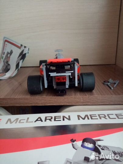 Конструктор Формула-1 McLaren Mercedes MP4-25