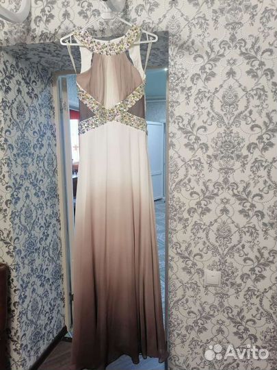 Вечернее платье