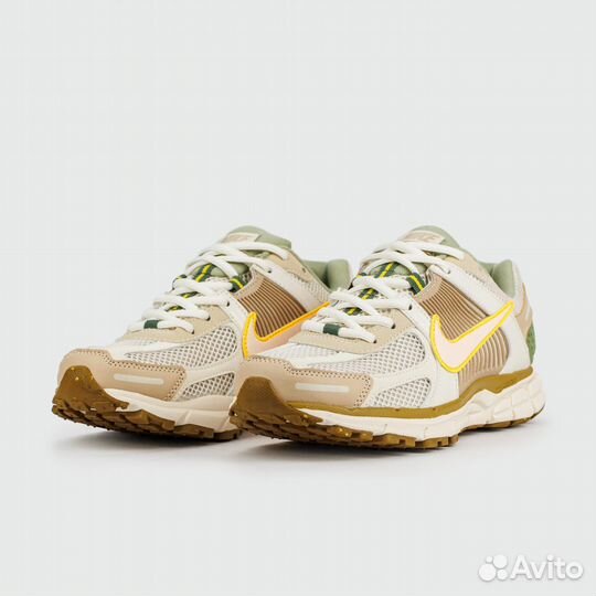 Кроссовки Nike Zoom Vomero 5