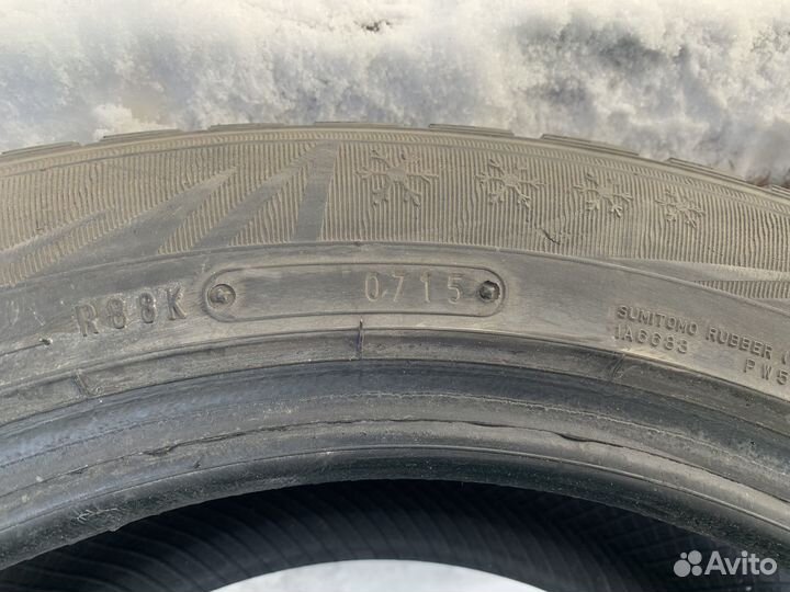 Dunlop SP Winter Ice 02 205/55 R16 94T