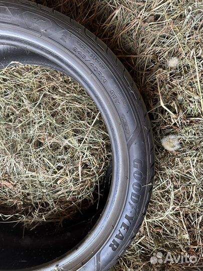 Goodyear Eagle F1 Asymmetric 245/40 R19 98Y