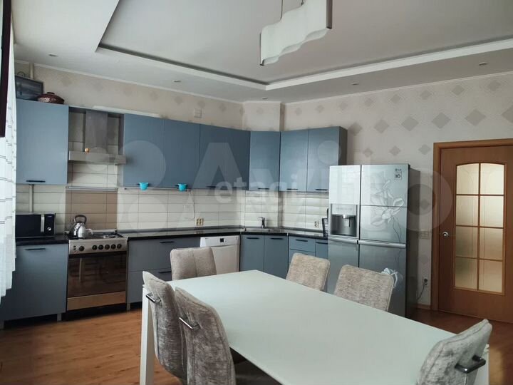 4-к. квартира, 130 м², 2/6 эт.