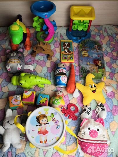 Пакет детских игрушек на возраст от 0 до 1.6 лет