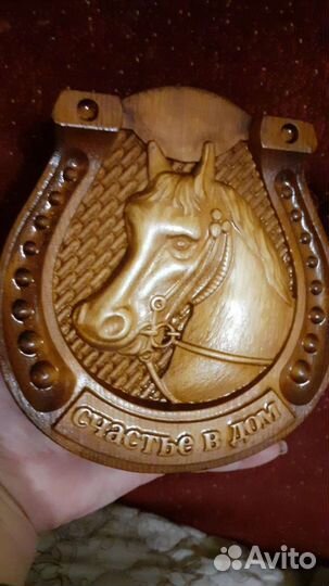 Подкова из дерева