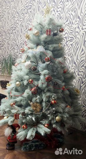 Елка искусственная заснеженная бу