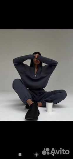 Спортивный костюм женский