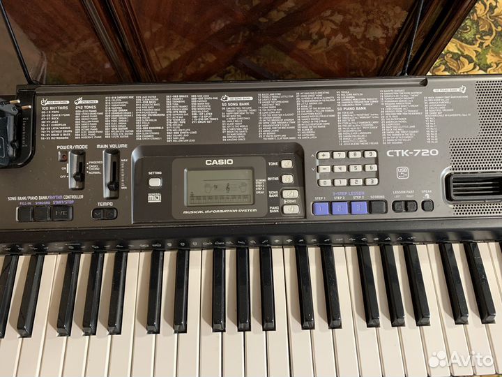 Синтезатор casio CT-720