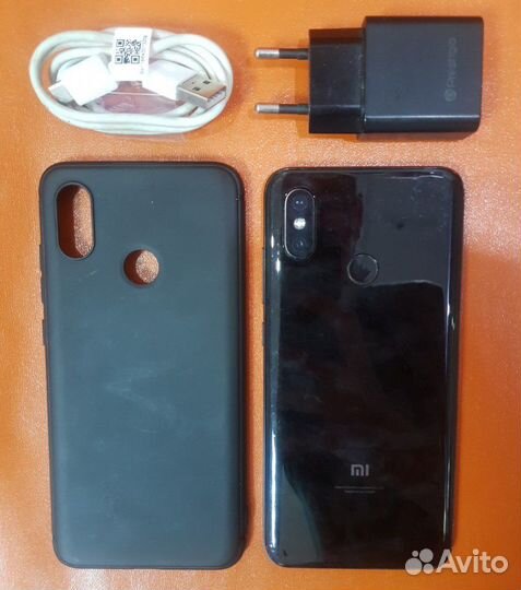 Xiaomi Mi 8, 6/256 ГБ