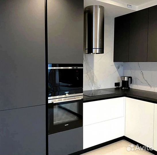 Кухонный гарнитур в современном стиле на заказ