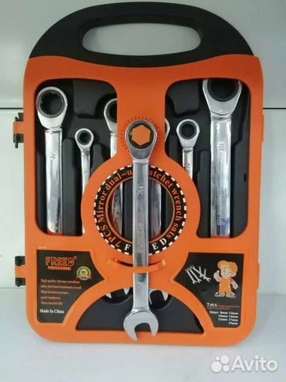 Набор ключей с трещеткой