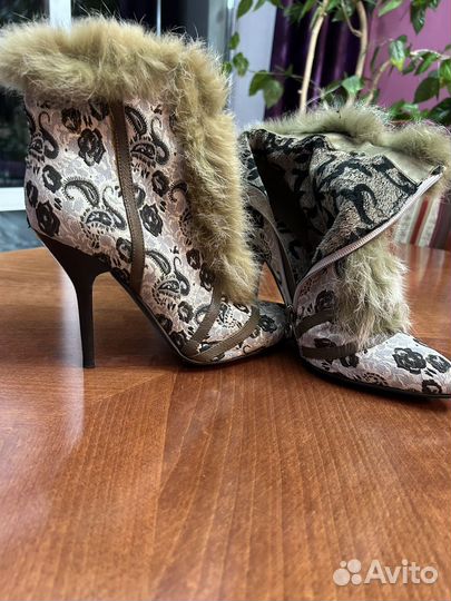 Ботильны гобелен, р. 39