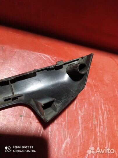 Накладка внутренней ручки двери задняя левая