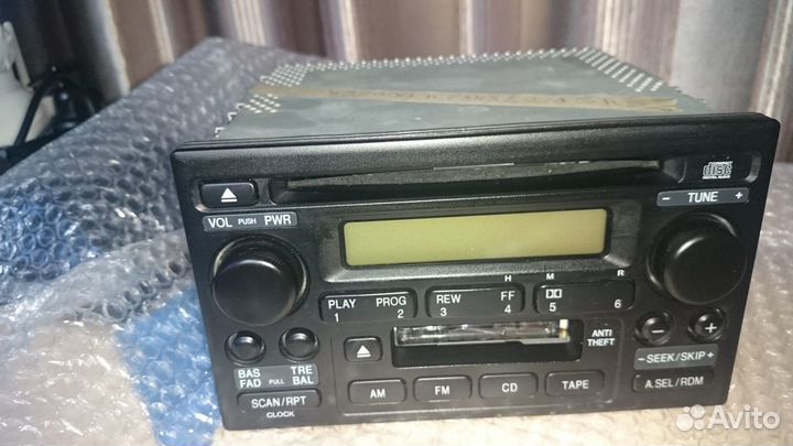 Штатная автомагнитола Honda CR-V 2002(USA)