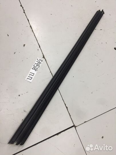 Накладка двери внутренняя передняя правая