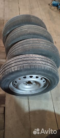 Yokohama BlueEarth RV02 185/65 R15