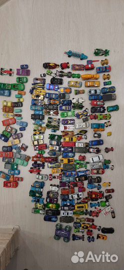 Машинки игрушечные