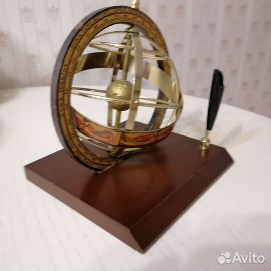 Письменный прибор. Сферическая астролябия. Италия