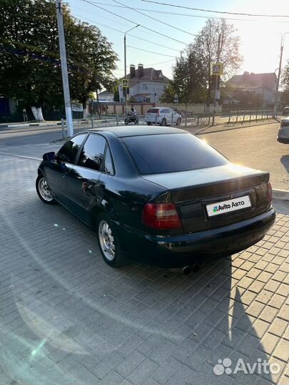 Audi A4 1.8 МТ, 1996, 230 000 км