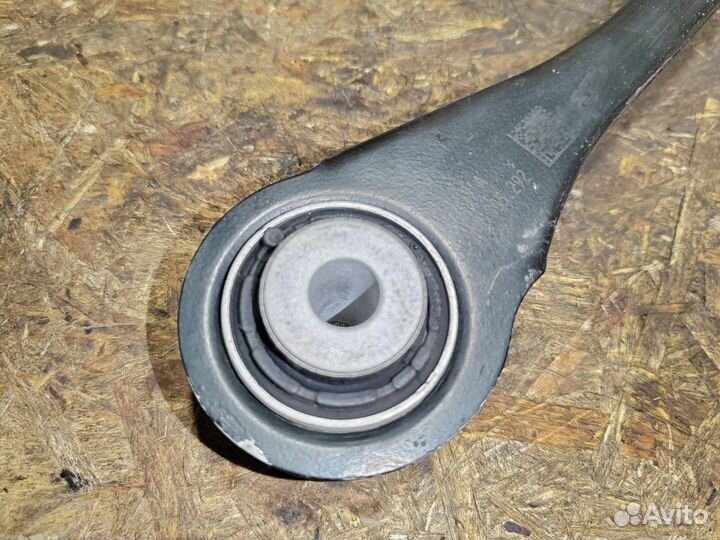 Рычаг задний правый Volkswagen Touareg 3 2019