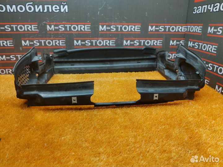 Диффузор радиатора Bmw 5-Series E60 2007-2010