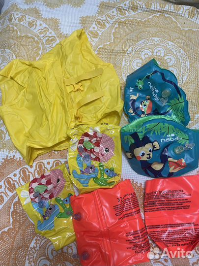 Жилет, нарукавники для плавания