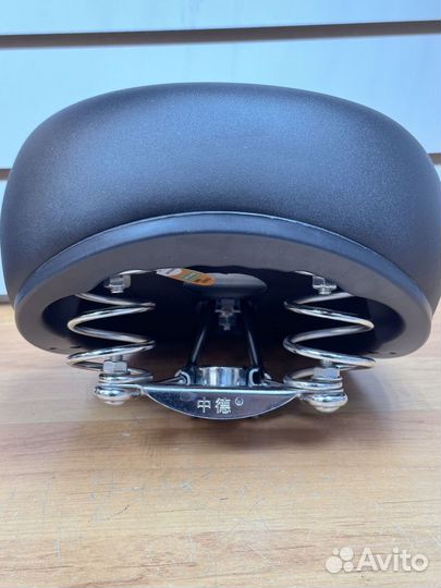 Сиденье усиленное пластиковое на электровелосипед