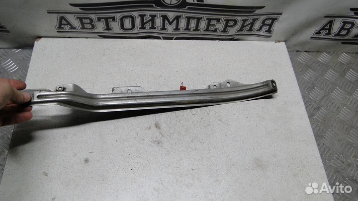 Кронштейн замка капота Toyota Highlander 1 2006