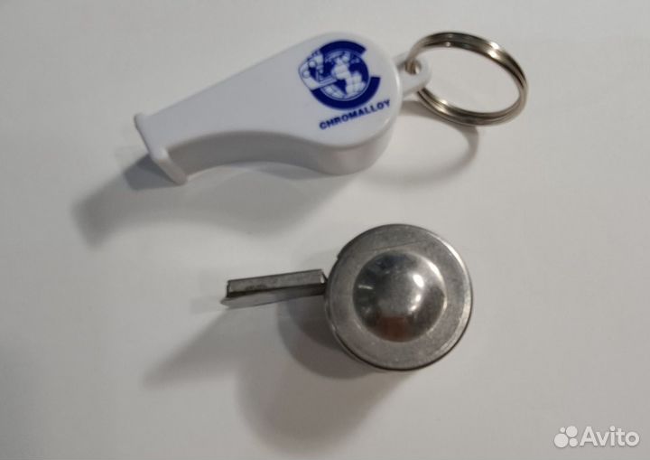 Свисток судейский