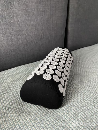 Валик игольчатый массажный