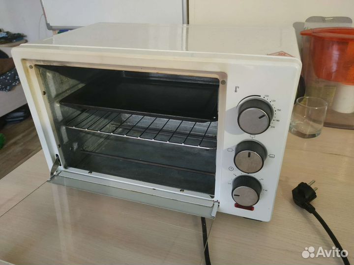 Электропечь Eurostek ETO-020A 20л белая