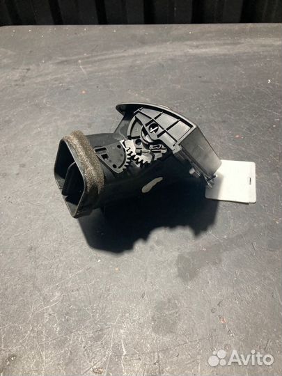 Дефлектор обдува правый Bmw 3 E46