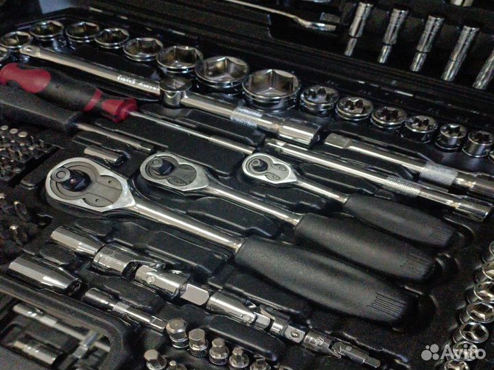 Набор инструментов для автосервиса