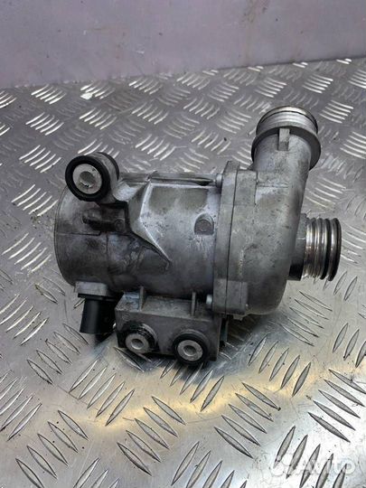 Водяная помпа BMW 5 E60/E61 2006 7586924