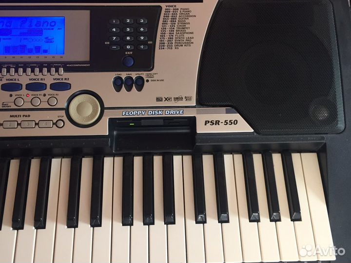 Синтезатор yamaha psr 550