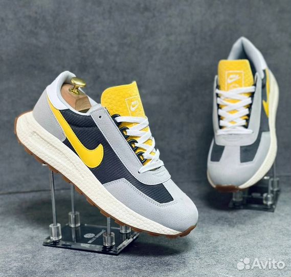 Кроссовки оптом