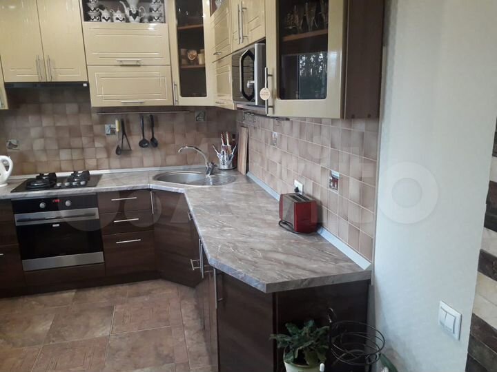 3-к. квартира, 74 м², 3/10 эт.