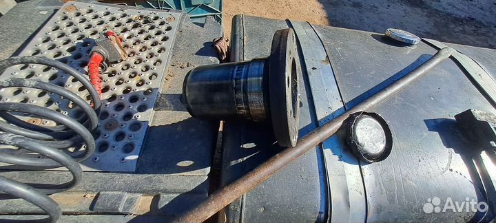 Кардан 137см на кпп zf16