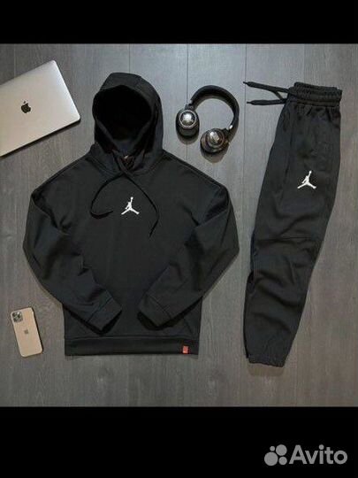 Спортивный костюм мужской новый