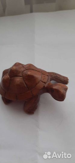 Черепаха фигурка из дерева