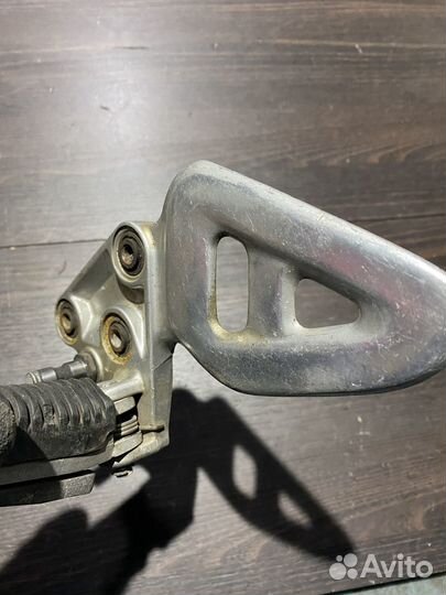 Левый кронштейн для suzuki hayabusa gsx1300r 03