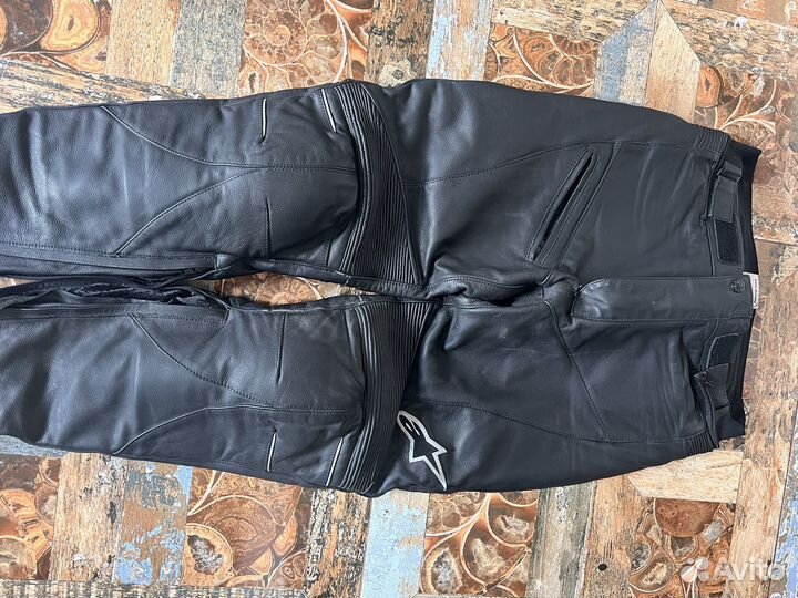 Мотокуртка кожаная и мото штаны