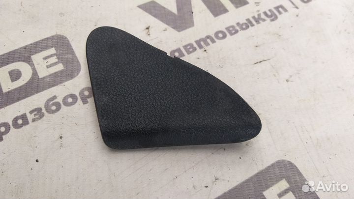 Накладка обшивки багажной двери левая Ford Kuga 1