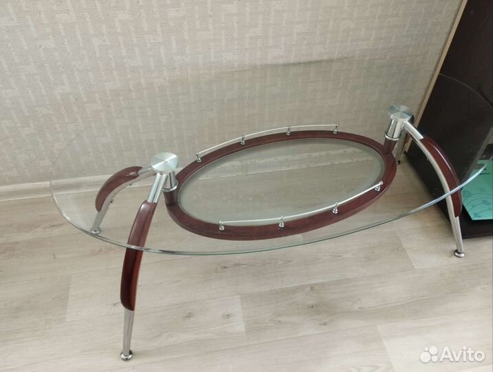 Стол журнальный стеклянный