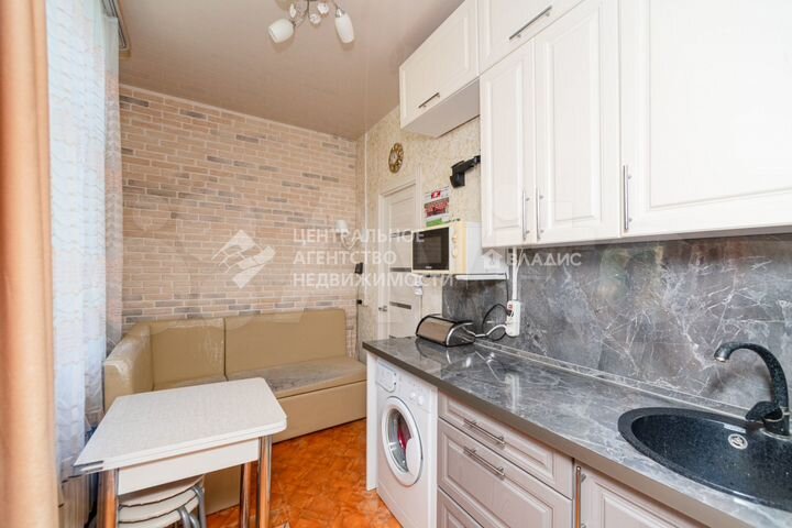 Комната 23,7 м² в 1-к., 1/2 эт.