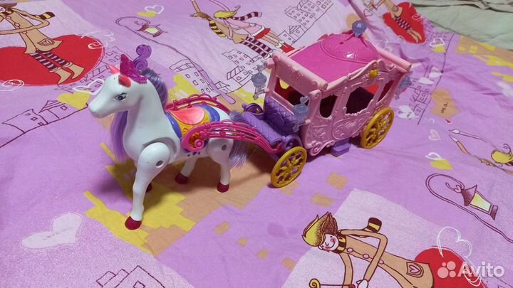 Лошадка с каретой