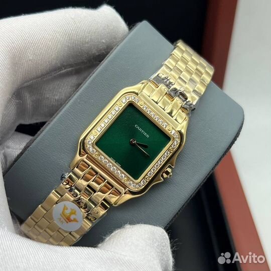 Женские кварцевые часы Cartier