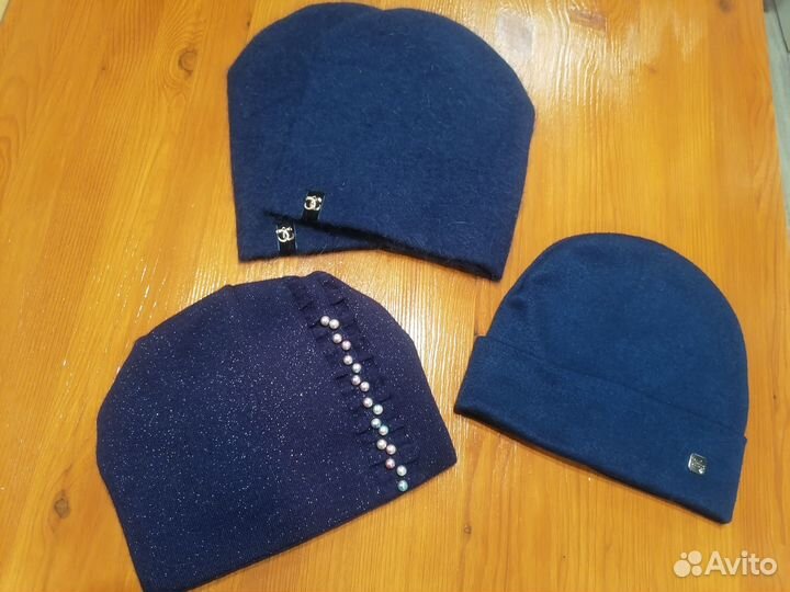 Шапки женские вязаные новые, синий цвет